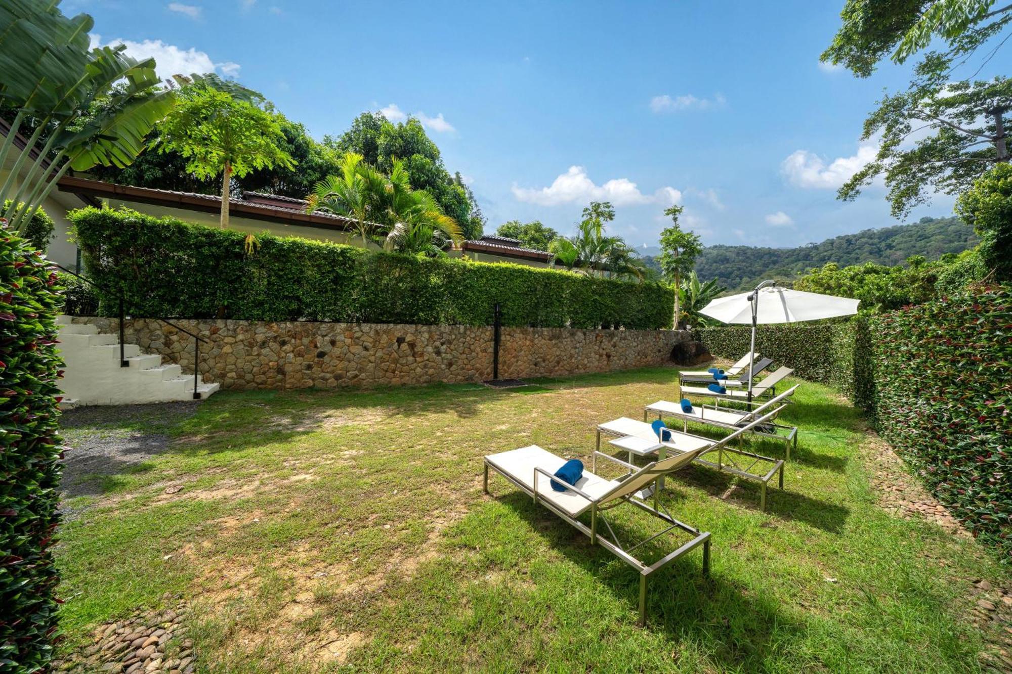 Oxavia Garden Oasis In Nai Harn - Your Private Tropical Garden With 3 Cabins And Jacuzzi Rawai Exteriör bild